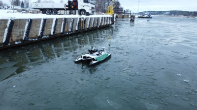 Kuva, joka sisältää kohteen laituri, vesi, merenmittauslaite